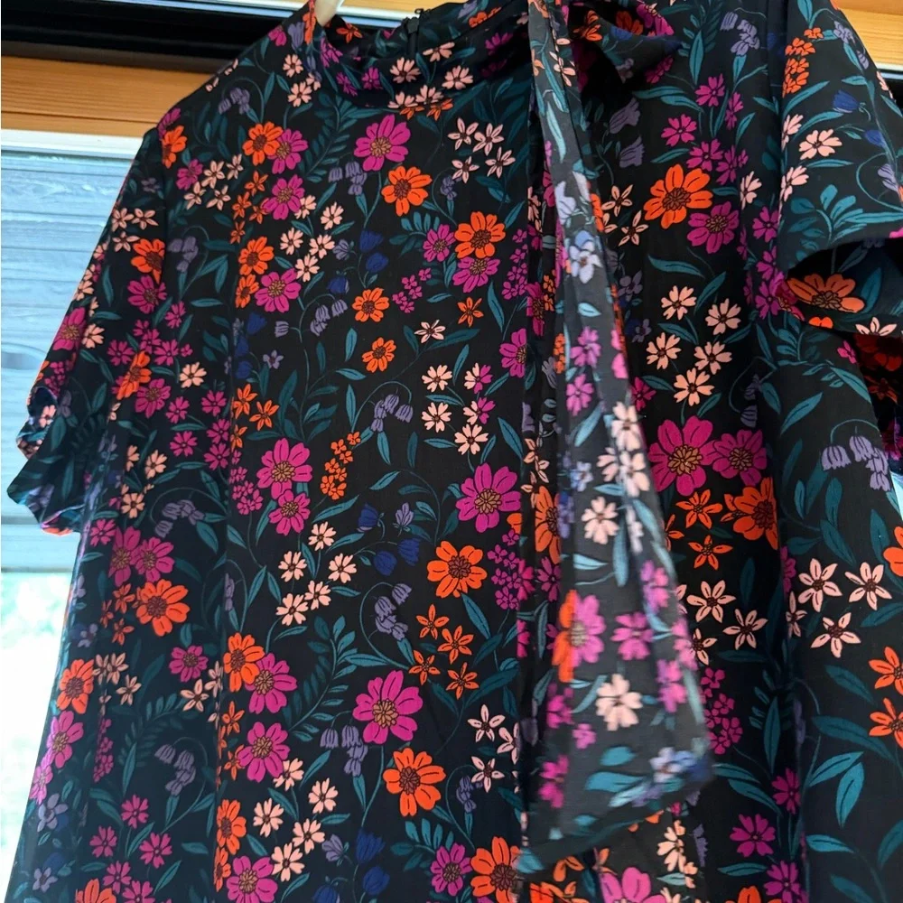 CeCe Black Midi Dress with Pink and Orange Floral Pattern - Picture 5 of 8